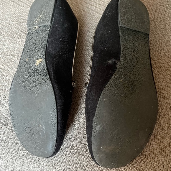 Size 6 material girl brand ballet flats with silver tassels - Picture 4 of 4